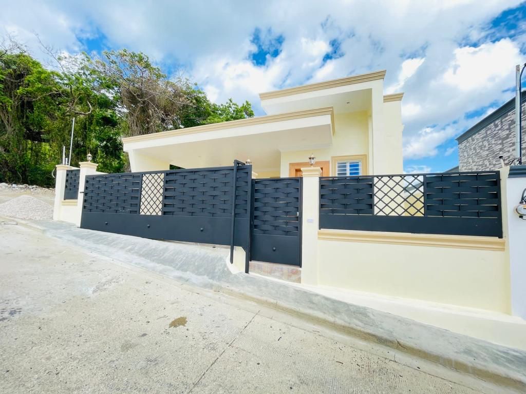 Casa en Venta en Res. Cerromar, Puerto Plata